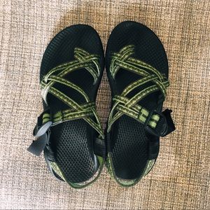 Women’s Chacos - Double-strapped with toe loop
